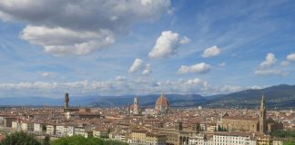 Il 25 novembre a Firenze “QN per le donne – Un minuto di rumore”