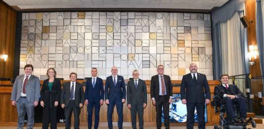 Renzo Testolin confermato Presidente della Regione Valle d’Aosta