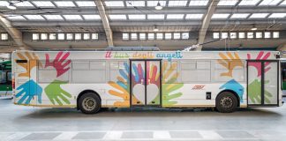 La solidarietà torna a percorrere le strade di Milano con il Bus degli Angeli