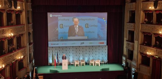 Giansanti “L’agricoltura è un settore pilastro dell’economia, l’Ue lo rimetta al centro”