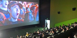 Cina: progetto “Cinema di Luce” porta in sala persone con disabilità visive (2)