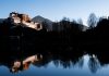 Cina: il suggestivo scenario mattutino del Palazzo del Potala a Lhasa (1)