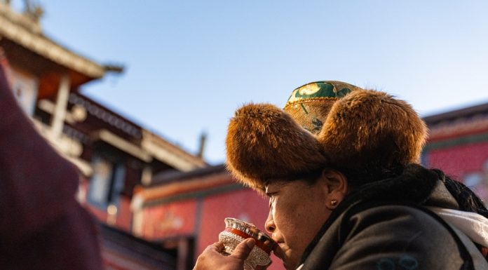 Cina: le immagini della “Festa della Donna” nello Xizang (3)