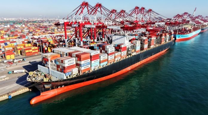 Cina: porti in attività mentre il commercio estero accelera (1)