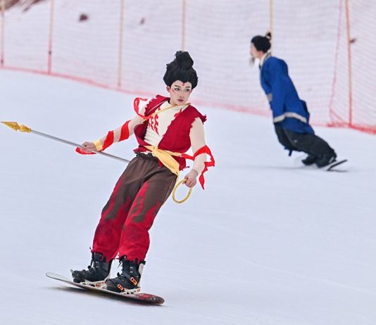 Cina: iniziata la stagione turistica invernale nel Sichuan (2)