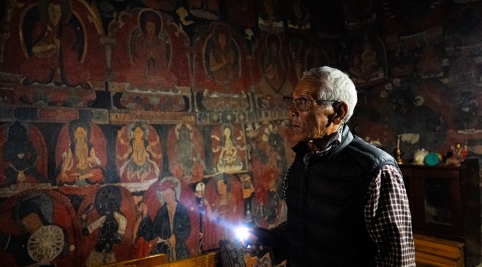 Cina: Xizang, il patrimonio nascosto delle grotte di Piyang (1)