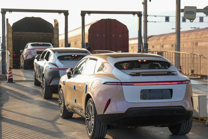 (EconomyInFocus) CHINA-CHONGQING-NEW ENERGY VEHICLES-EXPORT (CN)