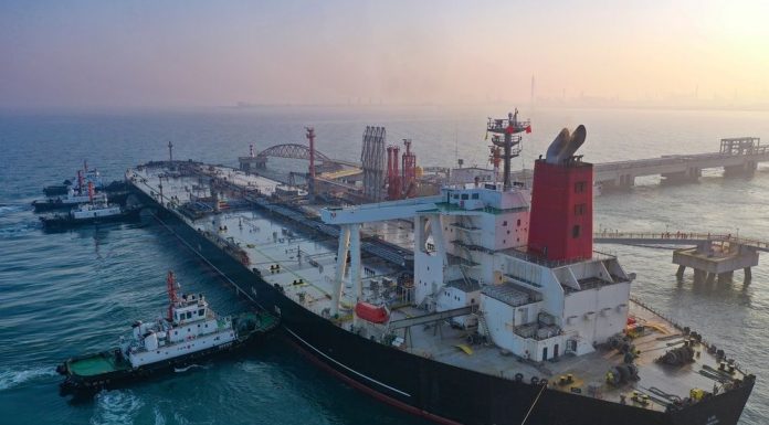 Cina: avviate operazioni doganali speciali nel porto di Hainan (1)