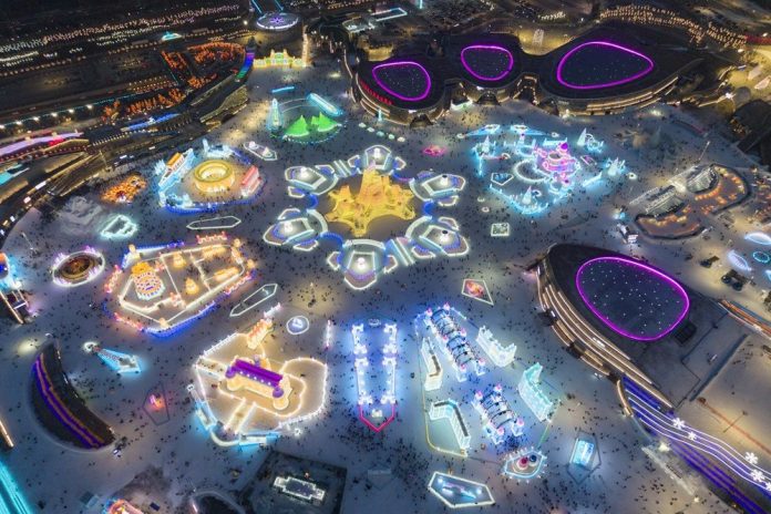 CHINA-HEILONGJIANG-HARBIN-ICE-SNOW WORLD-OPENING (CN)