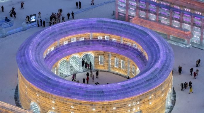 Cina: inaugurata la nuova stagione dell’Harbin Ice-Snow World (2)