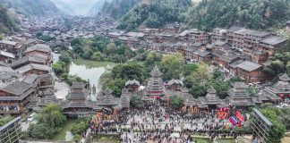 Cina: Capodanno Dong anima il villaggio di Zhaoxing nel Guizhou (1)