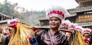 Cina: Capodanno Dong anima il villaggio di Zhaoxing nel Guizhou (2)
