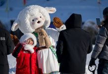 Cina: le immagini della Fiera Nadam nella Mongolia Interna (1)