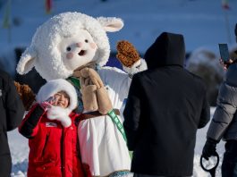 Cina: le immagini della Fiera Nadam nella Mongolia Interna (1)