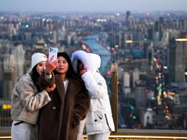 Cina: aperta al pubblico la piattaforma panoramica Jinwan Yunding a Tianjin (1)