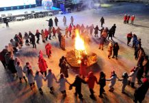 Cina: Mohe celebra il solstizio d’inverno con un festival culturale (3)
