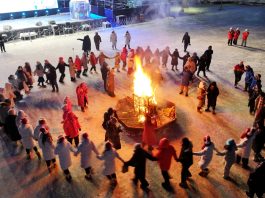 Cina: Mohe celebra il solstizio d’inverno con un festival culturale (3)