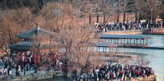 Cina: il fascino invernale del Ponte dei diciassette archi di Pechino (2)