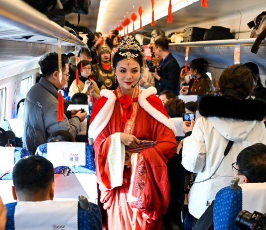 Cina: entra in funzione ferrovia ad alta velocità Baotou-Yinchuan (2)