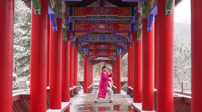 Cina: i paesaggi dell’ottobre lunare fanno da sfondo alla vita quotidiana (2)