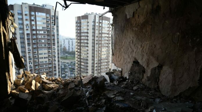 Droni e missili ipersonici russi lanciati su Kiev