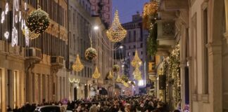 Tredicesime più ricche, gli italiani spenderanno 10 mld per i regali di Natale