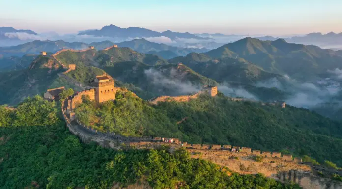 Cina, “biocrosta” fa da scudo protettivo naturale alla Grande Muraglia