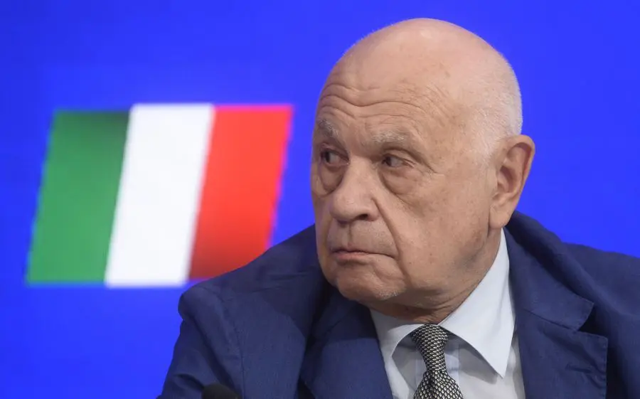 geronimo it nuovi-impegni-per-la-brillante-carriera-della-bella-riccionese-A56180 011