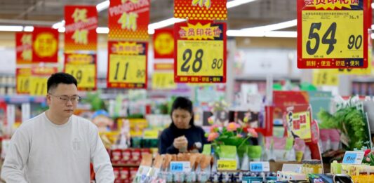 Cina, FMI rivede al rialzo la previsione di crescita per il 2025