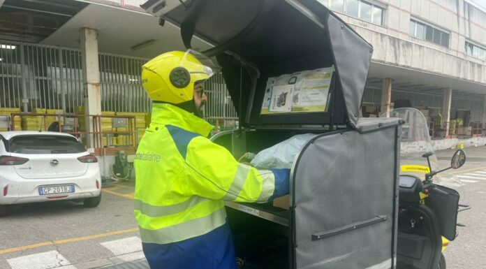 Crescita record dei volumi, Poste potenzia consegne e servizi a Milano