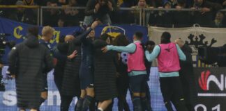 Lazio eroica, resta in 9 ma vince a Parma