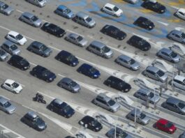 Da Commissione Ue pacchetto automotive, rivisto stop motori termici da 2035