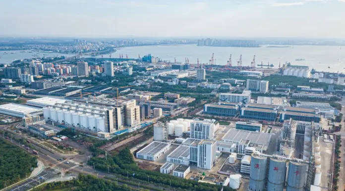 Cina, inaugurato il sito per i servizi internazionali del porto di Hainan