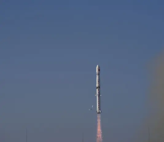 Cina, lanciato un nuovo satellite nello spazio