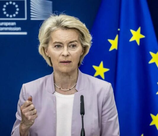 von der Leyen “E’ il momento dell’indipendenza dell’Europa”