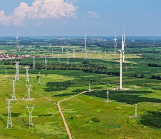 Cina, la capacità eolica della Mongolia Interna supera i 100 milioni di kW