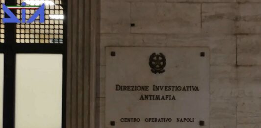 Camorra, 11 misure cautelari a Napoli