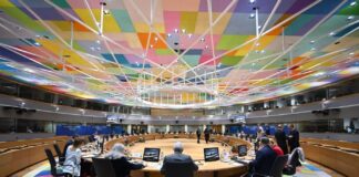 Da Ue prestito di 90 miliardi a Kiev, accantonato uso degli asset