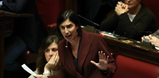 Schlein “Manovra pessima, Meloni fa cassa sulle pensioni”