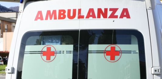 Spari da un’auto, 33enne ferita a Palermo