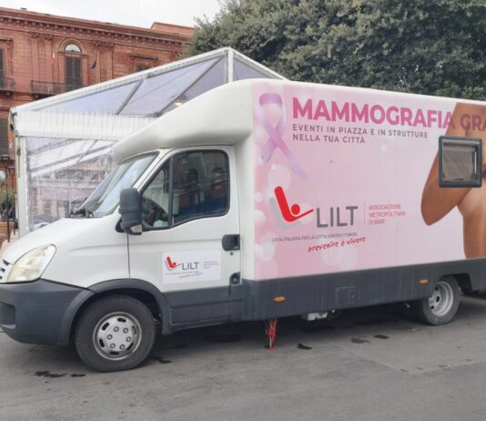 Successo a Bari con la prevenzione contro i tumori di LILTXMAS