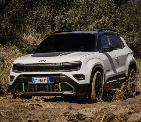 Jeep protagonista di 105XMasters Winter Tour con Avenger e nuova compass