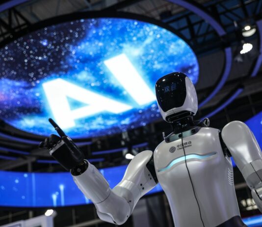 Cina, l’industria dell’intelligenza artificiale supera 1000 mld di yuan nel 2025