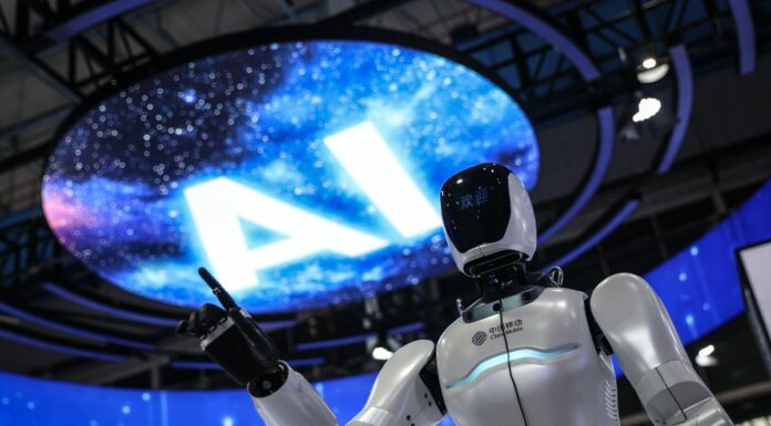Cina, l’industria dell’intelligenza artificiale supera 1000 mld di yuan nel 2025