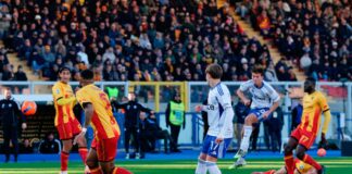Il Como cala il tris a Lecce e torna alla vittoria