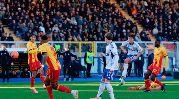 Il Como cala il tris a Lecce e torna alla vittoria