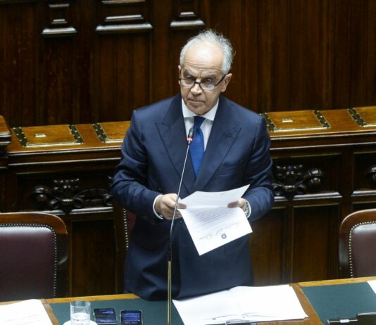 Piantedosi “Terrorismo si combatte anche togliendo risorse e capacità operative”