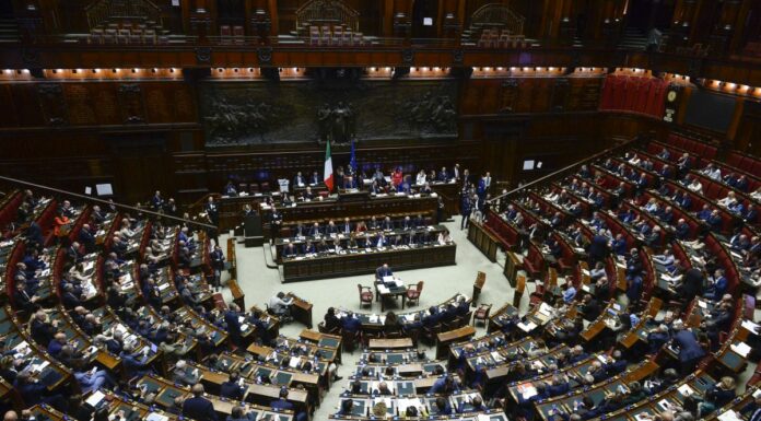 Dalla Camera via libera definitivo con 216 sì, la manovra è legge