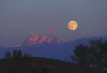 Cina: afflusso turisti internazionali contribuisce a illuminare Xinjiang (3)