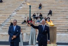 Milano-Cortina 2026: Atene, fiamma olimpica consegnata all’Italia (1)